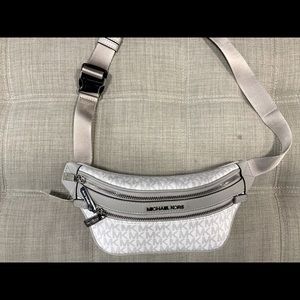 Michael Kors Fanny pack